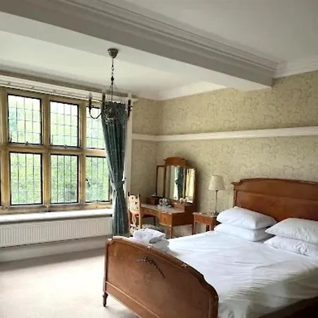 Dunsley Hall